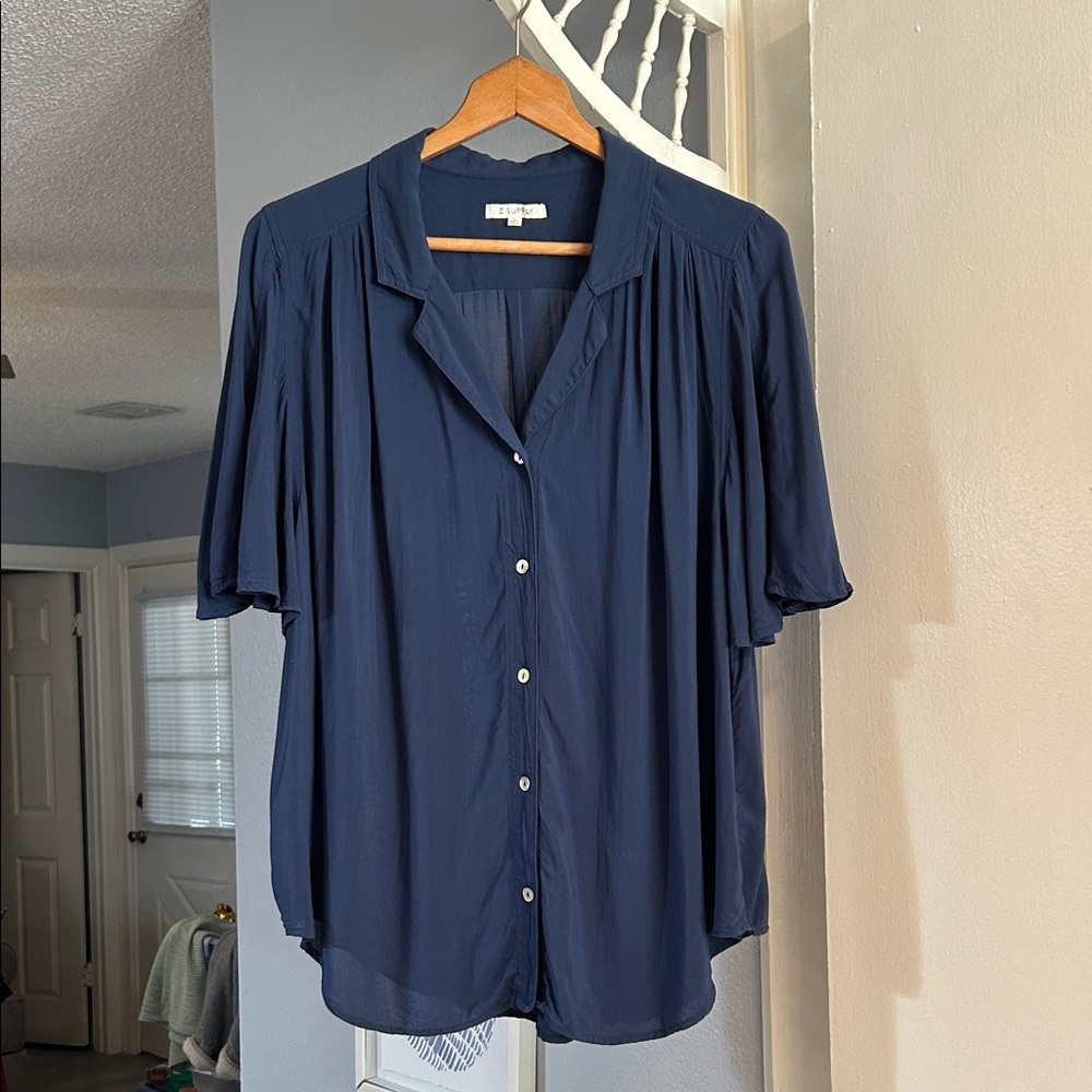 Z Supply Navy Short Sleeve Relaxed Button Up Shirt Size L - Picture 2 of 7
